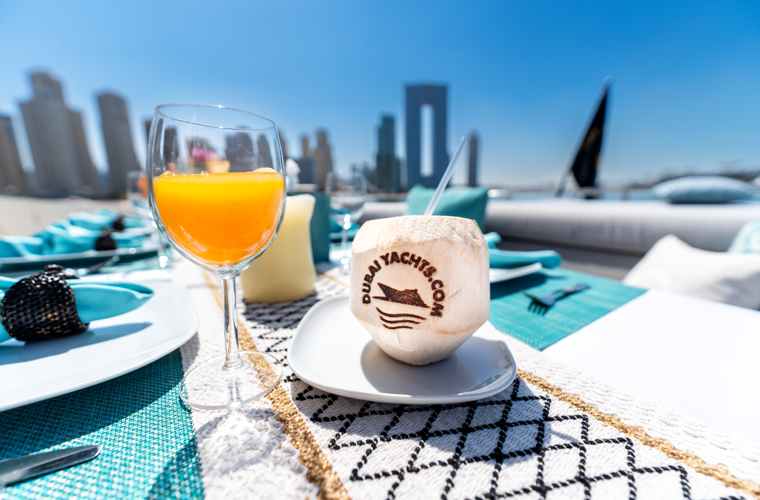 morning brunch cruise on luxury yachts